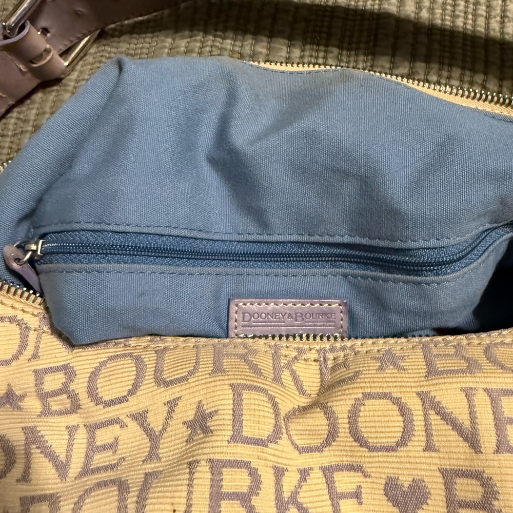 Dooney and Bourke Hobo style purse. Cream w/light purple - Picture 9 of 14